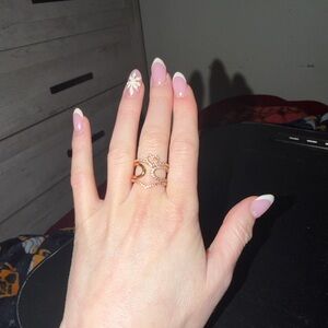 Elegant Gold and Black Women's Ring pick up only cash only